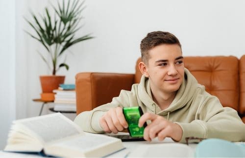 Decider Skills for Teenagers The Dublin Wellbeing Centre Dublin 2 hawaiian lomi lomi massage the dublin wellbeing centre